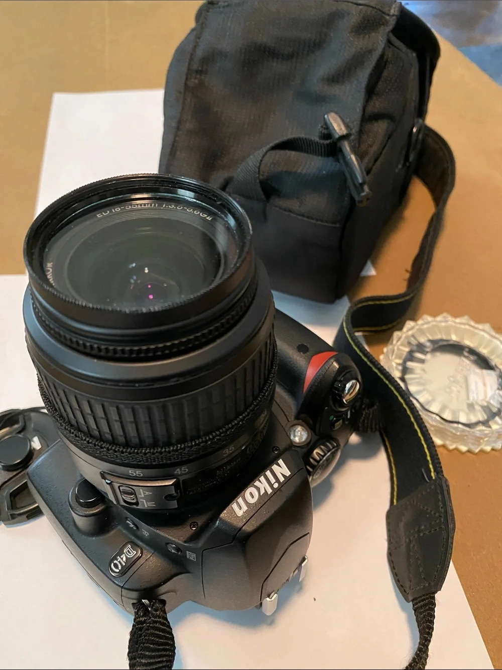 Nikon D40 Compact DSLR in Black with 18-55mm ZoomLens 6 pt 2mm STAR lensfilter